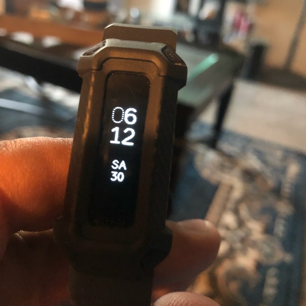 Fitbit Alta HR black with Charger